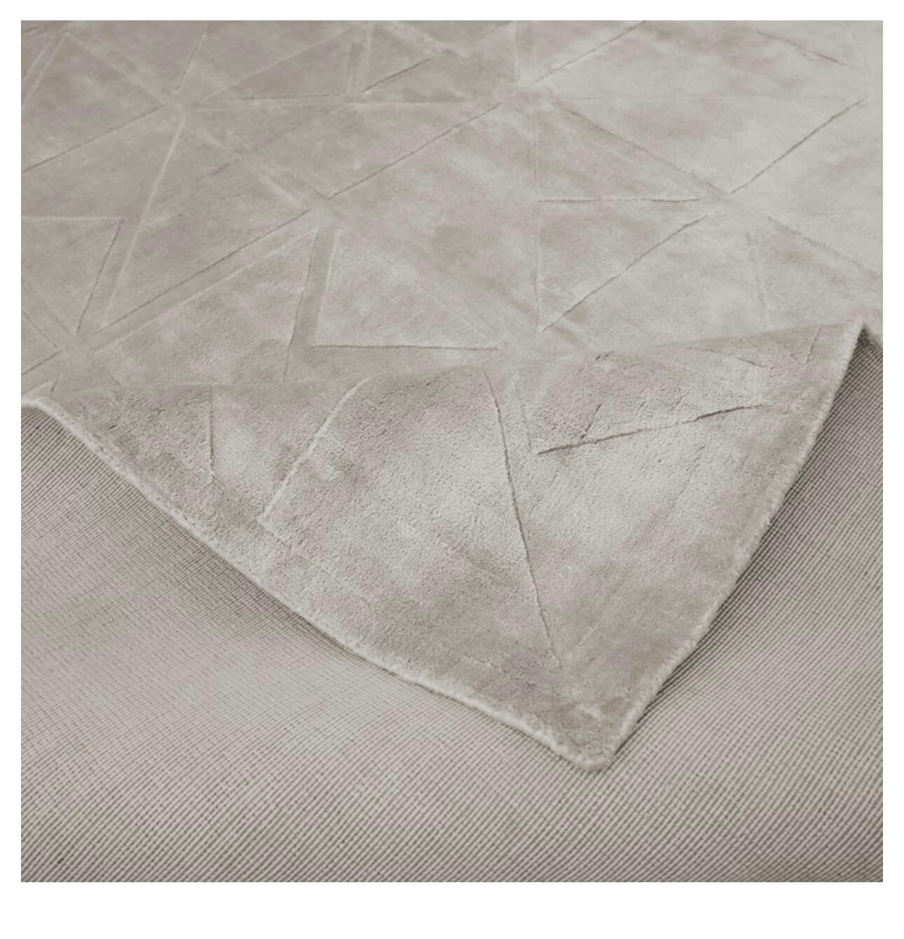 Neutral Beige Rug 300 x 400