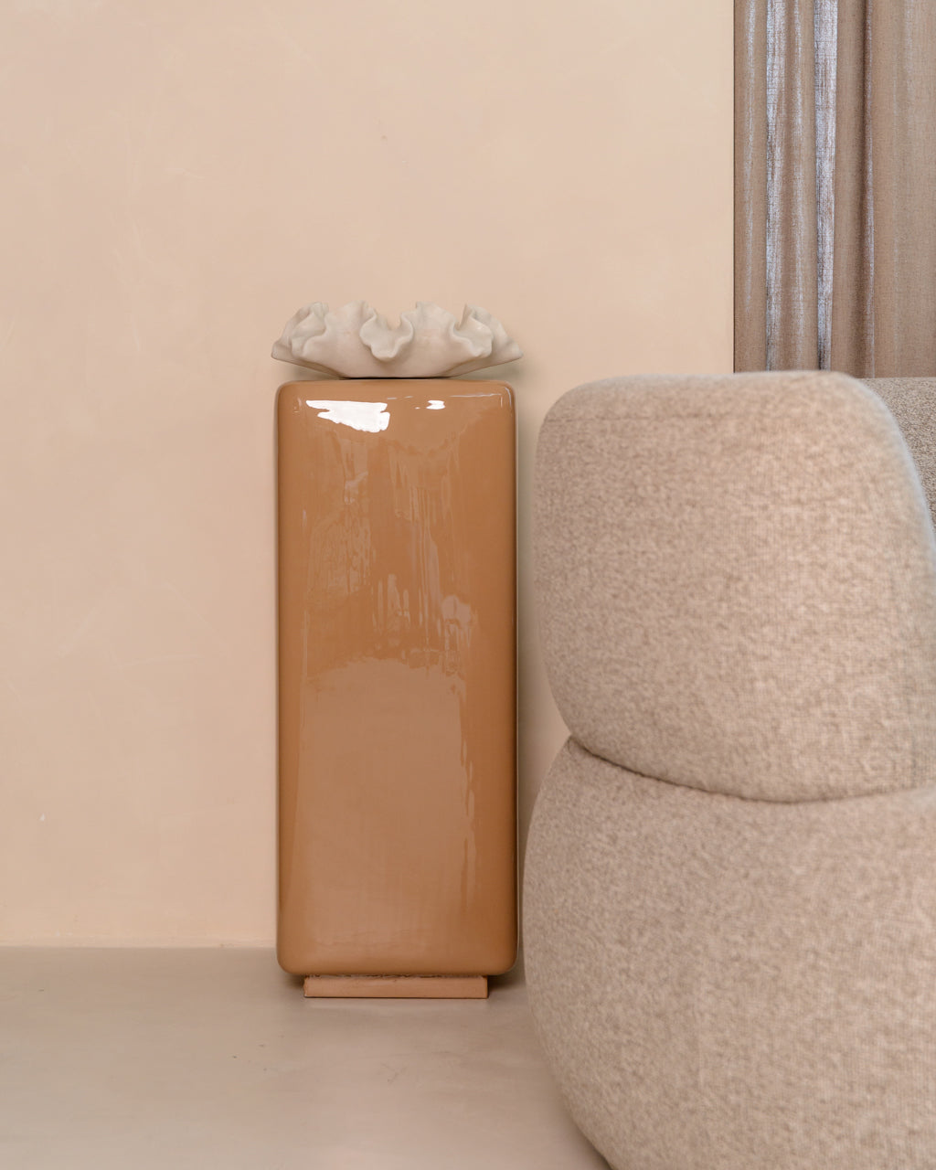 Clarice Mocha Mousse Pedestal Column