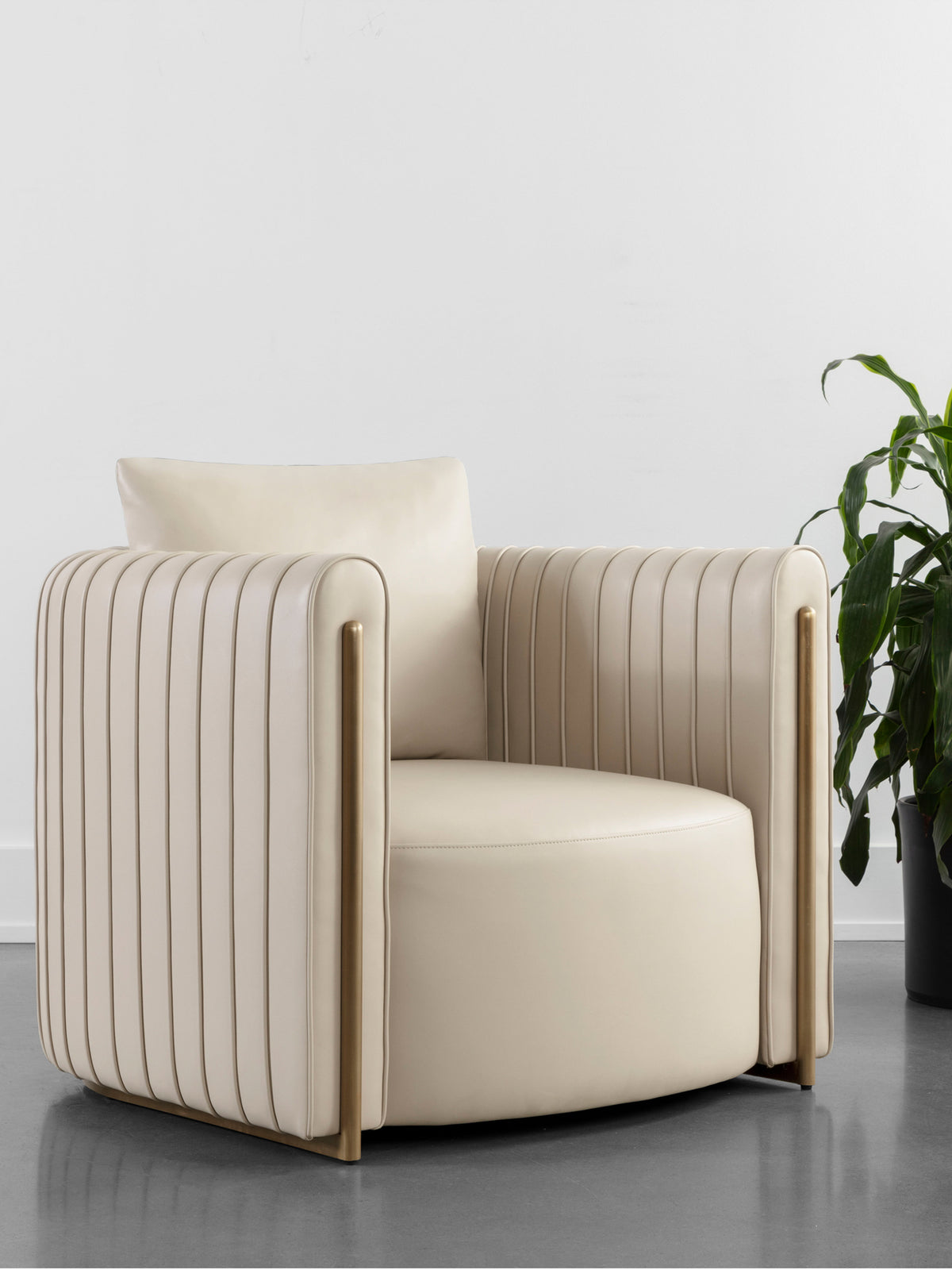Holloway Lounge Chair Beige