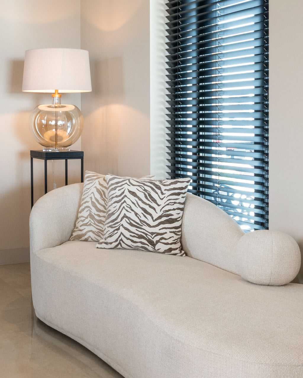 Jessie Amber Table Lamp