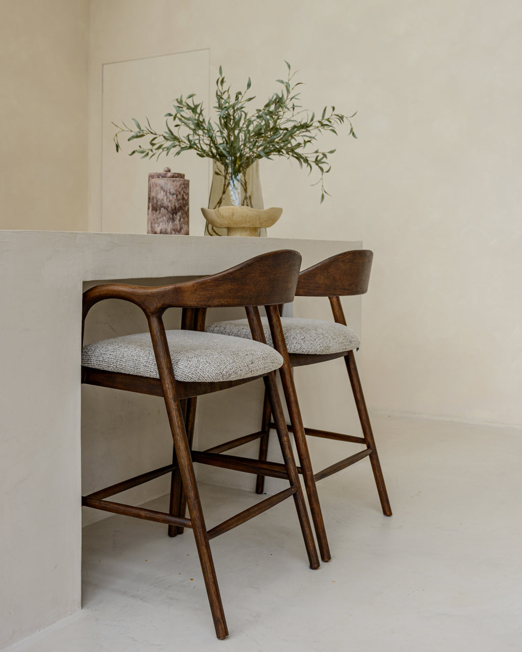 Mira Mocca Fancy Counter Stool