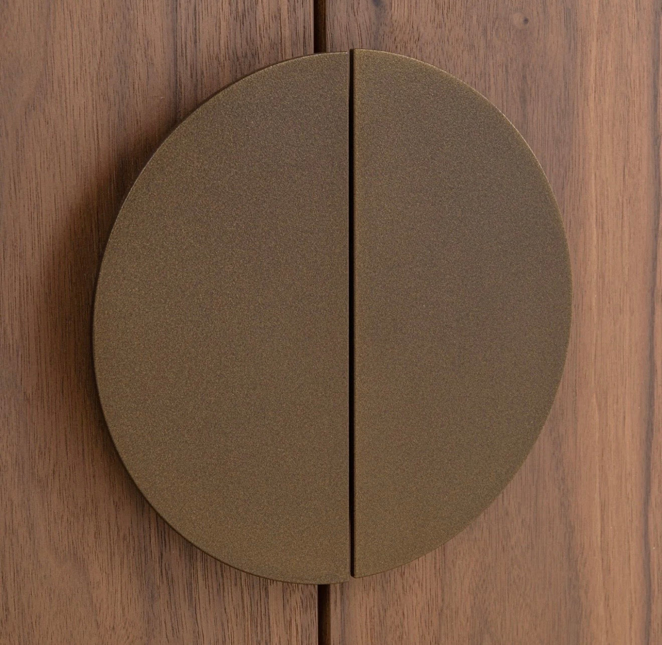 Belgravia Display Unit