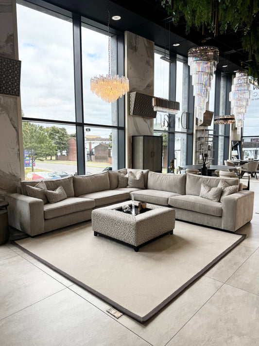 Luxury Bespoke Square Piped Rug