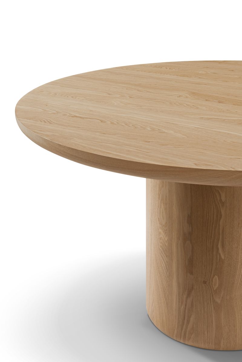 Berwick Round Dining Table 135 - Ash Oak